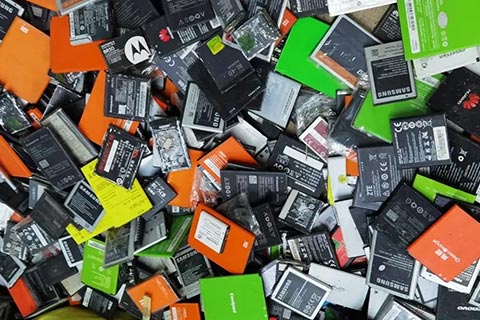 电池回收图片_回收旧电瓶多少钱_锂电池 回收价值